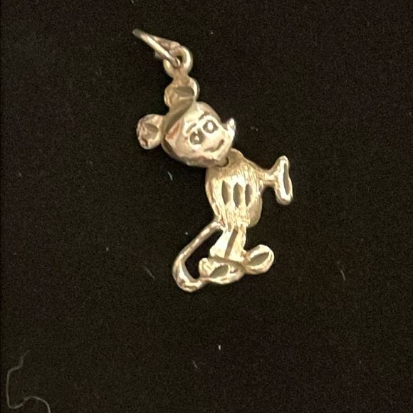 Vintage Movable Mikey Mouse pendant silver Very cool! Never seen one like it! - Picture 1 of 6
